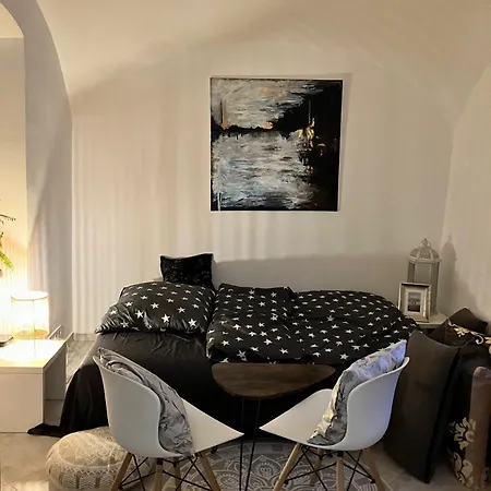 Cozy Medieval Nest Apartmán *